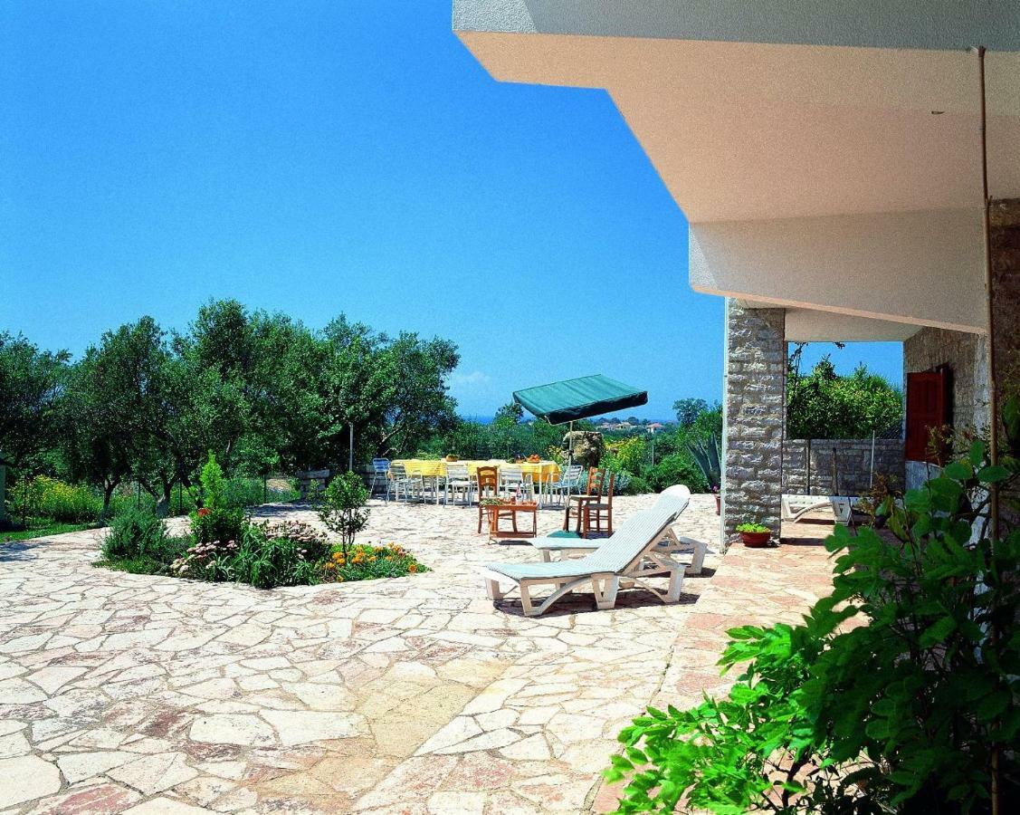 Ionianeon Apartments Agios Ilias  Exterior foto